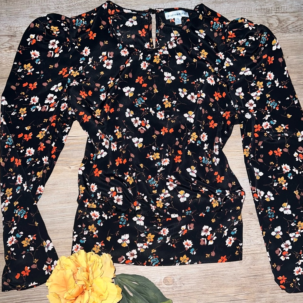 FLORAL BLOUSE